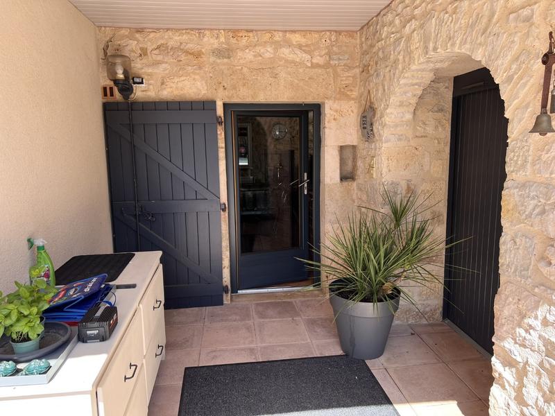 Demeure - 250 m² - 10 pièces