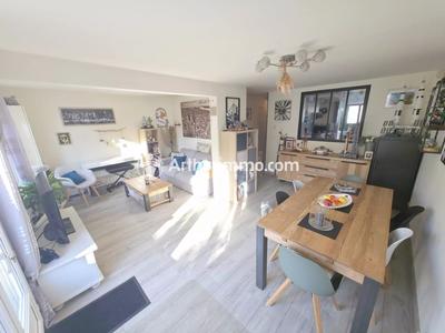 Appartement - 82 m² - 4 pièces
