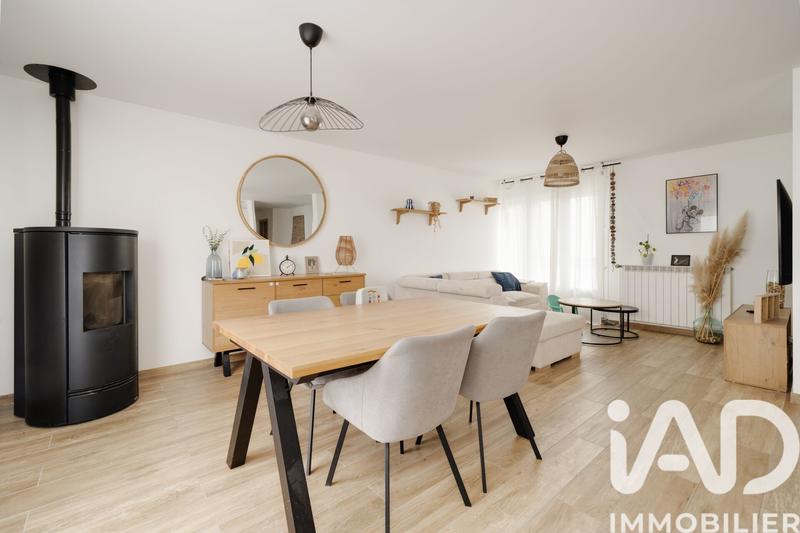 Maison - 104 m² - 5 pièces