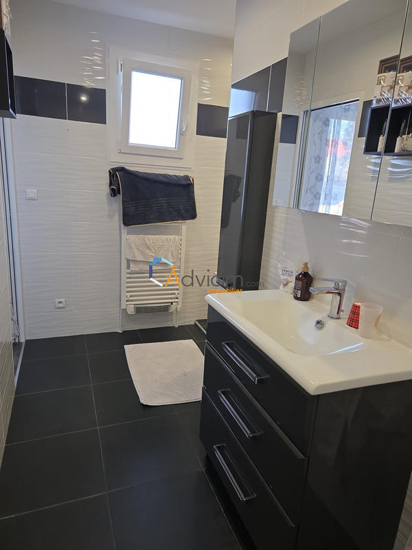 Maison - 150 m² - 7 pièces