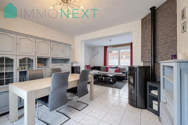 Maison - 95 m² - 5 pièces