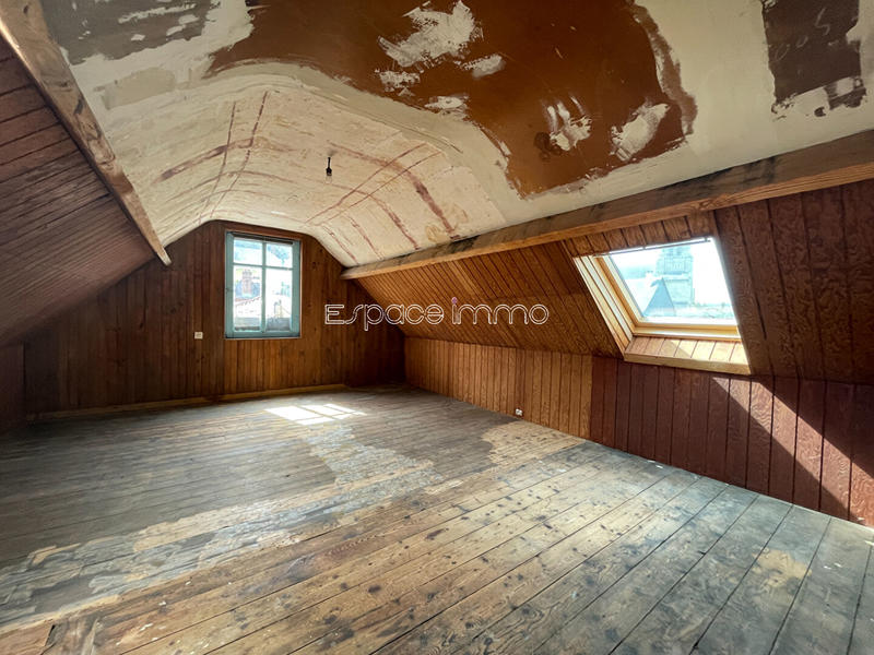 Maison - 104 m² - 5 pièces