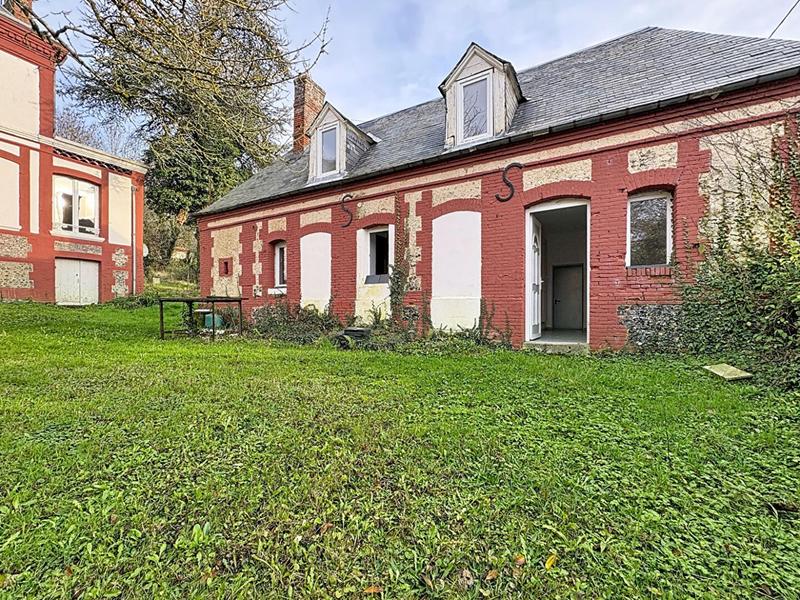 Maison - 352 m² - 15 pièces