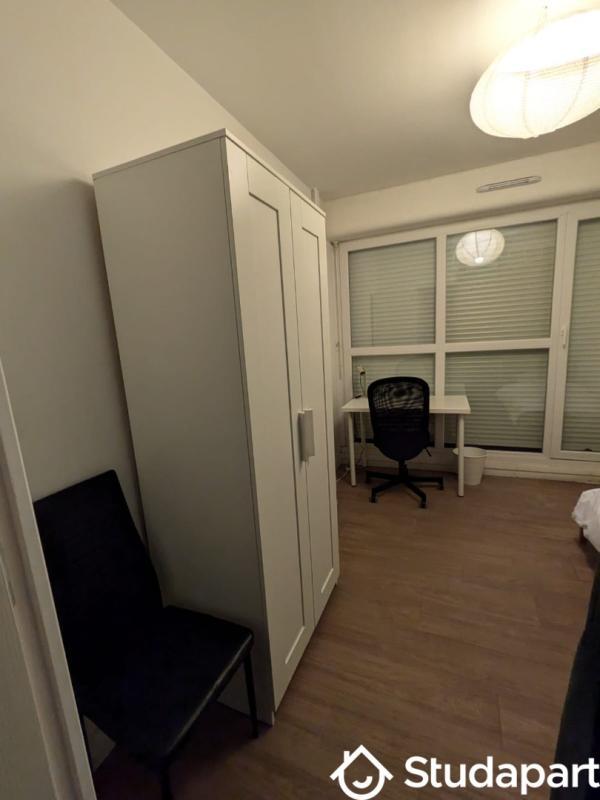 Chambre - 10 m² - 1 pièce