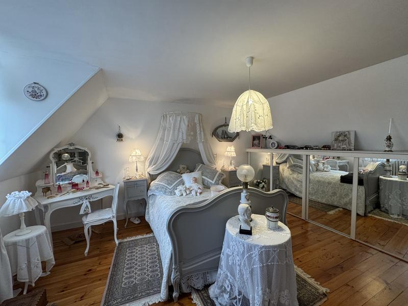 Maison - 163 m² - 5 pièces