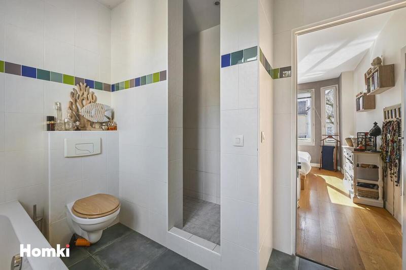 Maison - 140 m² - 5 pièces