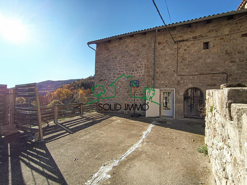 Propriété - 71 m² - 4 pièces