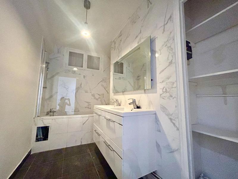 Appartement - 97 m² - 5 pièces