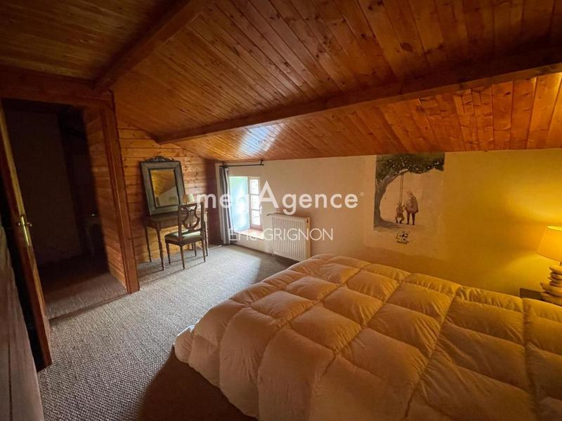 Maison en pierre - 170 m² - 8 pièces