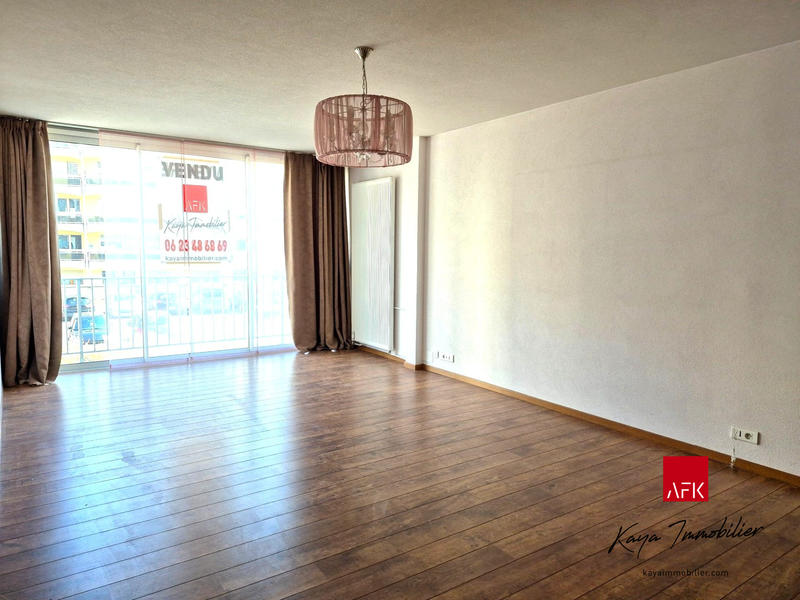 Appartement - 95 m² - 4 pièces