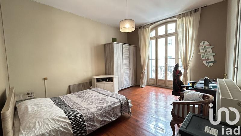 Appartement - 198 m² - 5 pièces