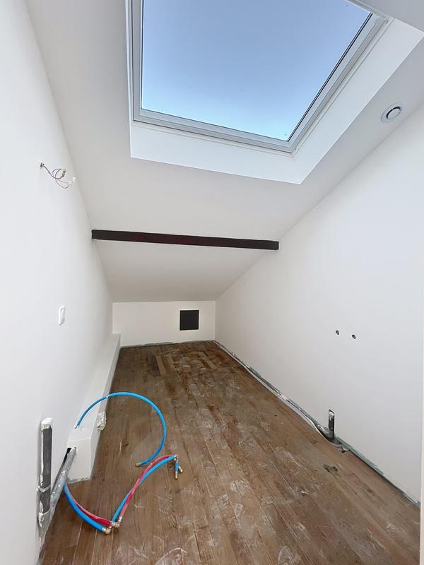 Maison - 260 m² - 10 pièces