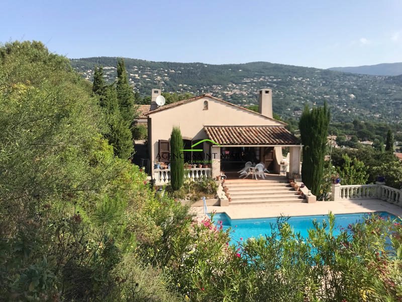 Maison - 176 m² - 5 pièces