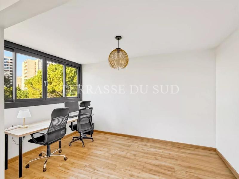 Appartement - 82 m² - 4 pièces