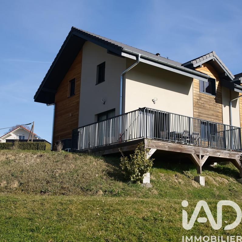 Maison - 90 m² - 4 pièces