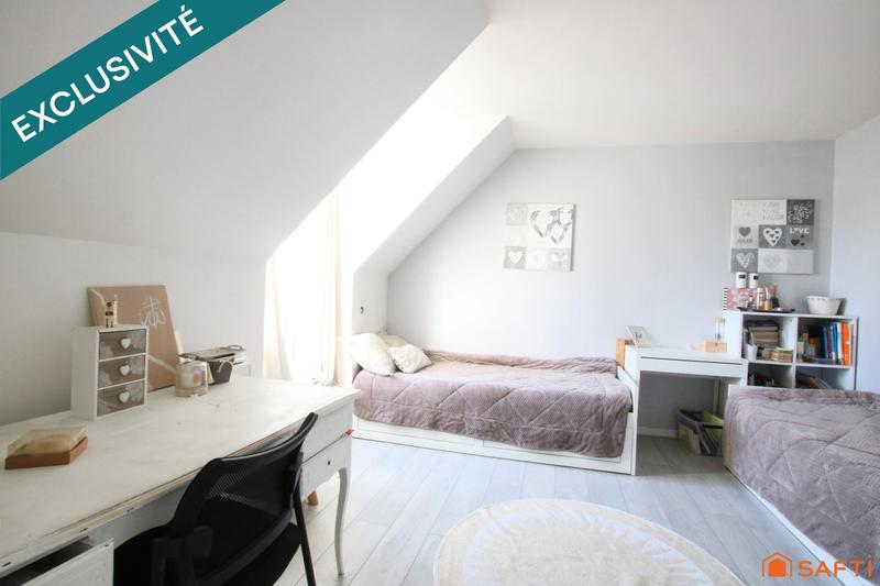 Maison - 111 m² - 7 pièces