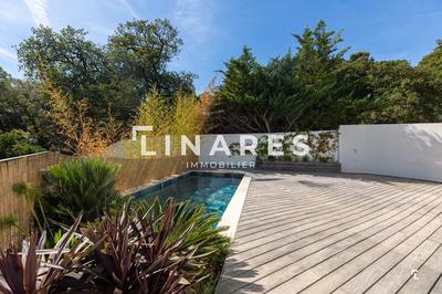 Maison - 170 m² - 6 pièces