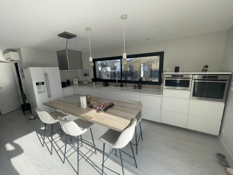 Villa - 101 m² - 4 pièces