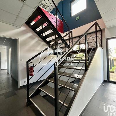 Bureau - 210 m²