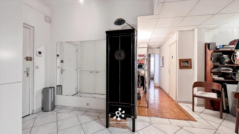 Appartement - 86 m² - 3 pièces