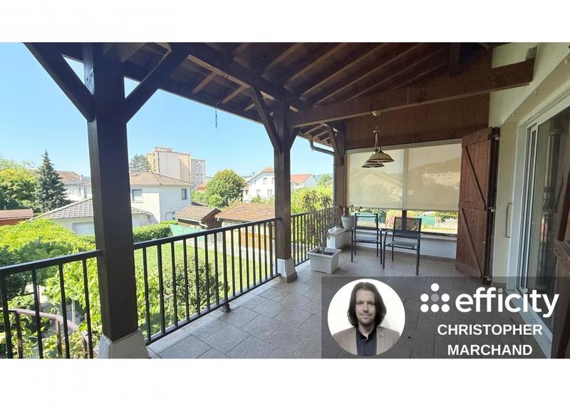 Maison - 198 m² - 8 pièces