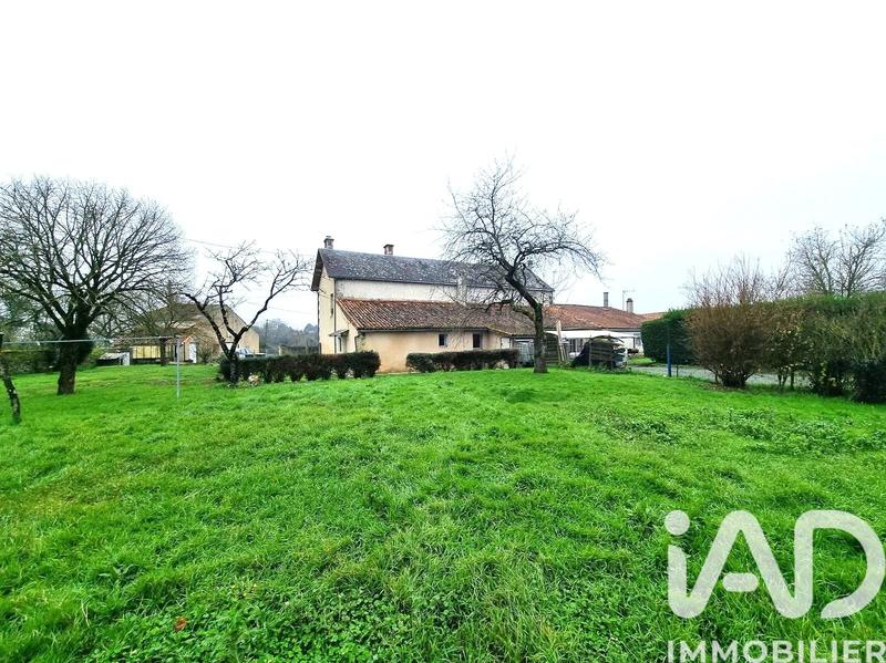 Maison de village - 224 m² - 9 pièces