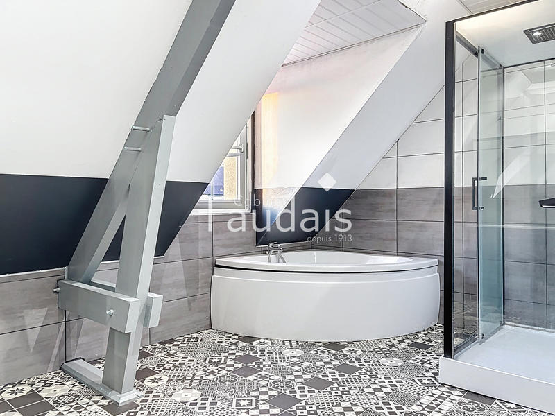 Maison - 117 m² - 6 pièces