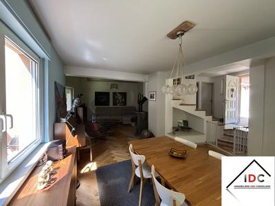 Maison - 142 m² - 6 pièces