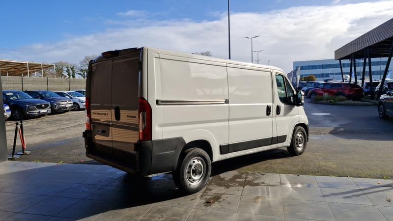 Peugeot Boxer Fourgon tole 3.0 t l2h1 120 ss bvm6