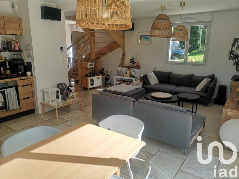 Maison - 93 m² - 5 pièces