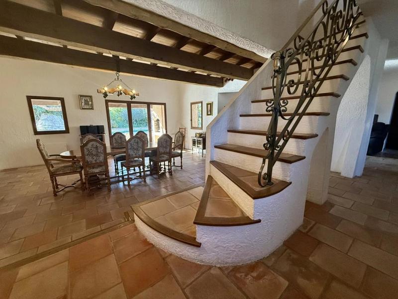 Villa - 161 m² - 7 pièces