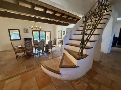 Villa - 161 m² - 7 pièces