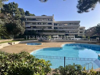 Appartement - 145 m² - 5 pièces