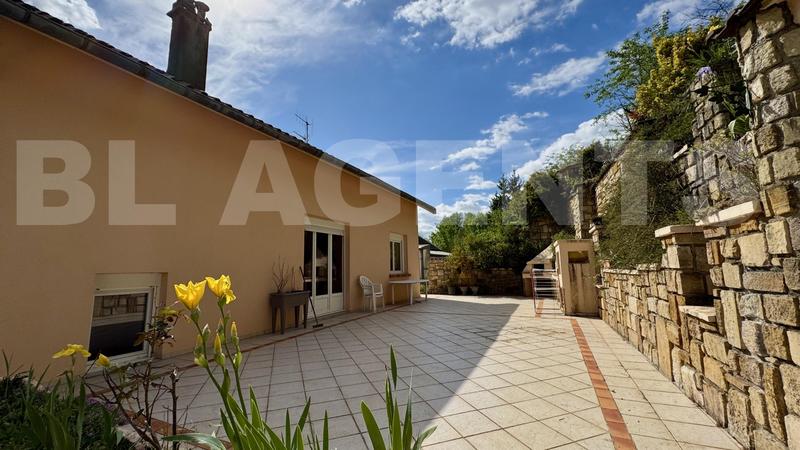 Maison - 139 m² - 7 pièces