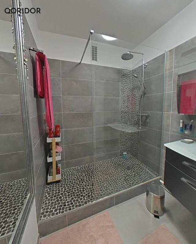 Appartement - 100 m² - 5 pièces