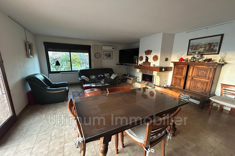 Villa - 180 m² - 8 pièces