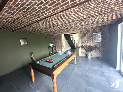 Maison - 245 m² - 8 pièces