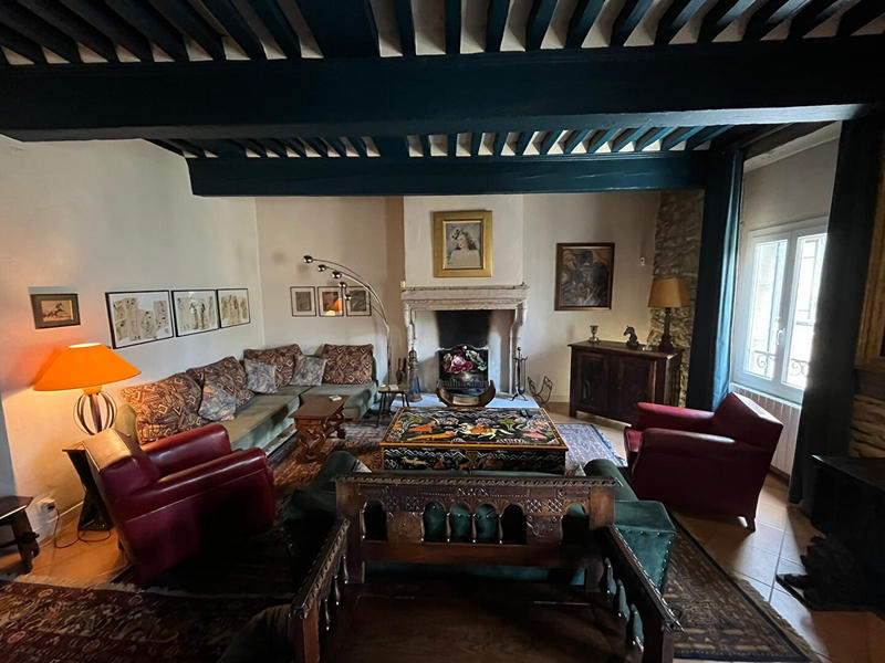 Maison - 312 m² - 6 pièces