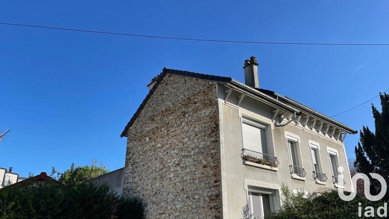 Maison - 200 m² - 8 pièces