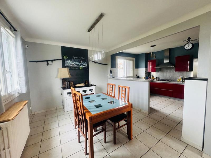 Maison - 111 m² - 4 pièces