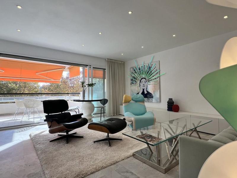 Appartement - 85 m² - 3 pièces