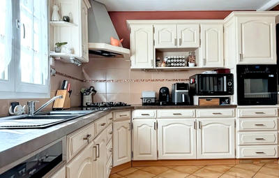 Maison - 140 m² - 6 pièces