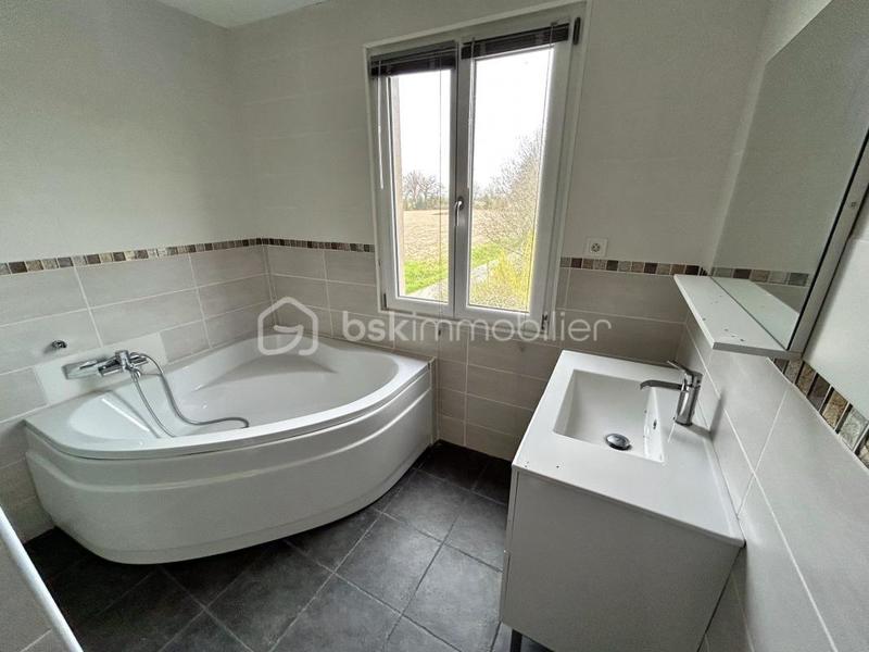 Maison en pierre - 90 m² - 4 pièces