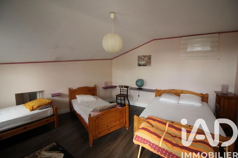 Maison - 208 m² - 6 pièces