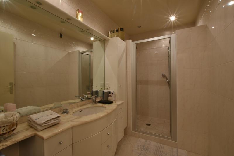 Appartement - 100 m² - 3 pièces