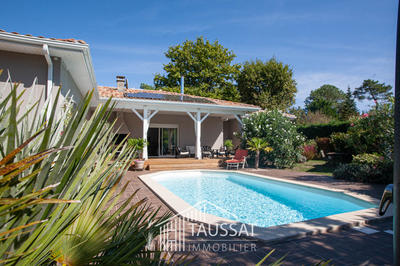 Maison - 147 m² - 6 pièces