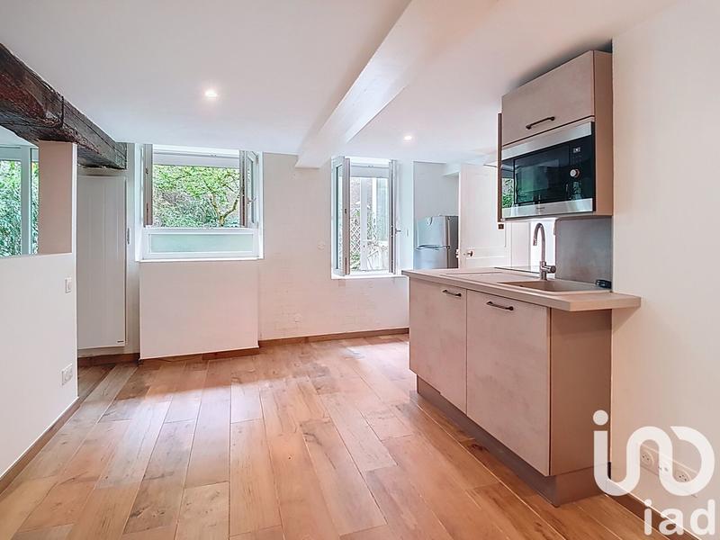 Appartement - 98 m² - 5 pièces