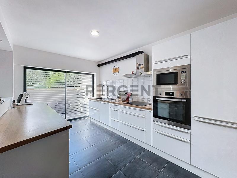 Maison - 149 m² - 6 pièces