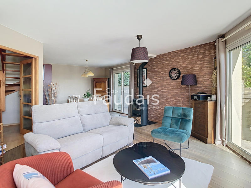 Maison - 150 m² - 7 pièces