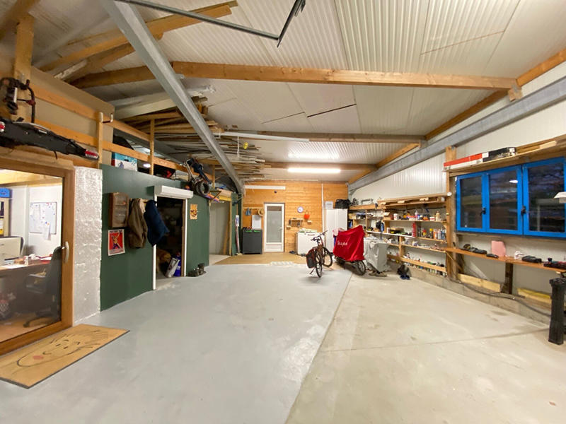 Immeuble - 2 256 m² - 5 pièces